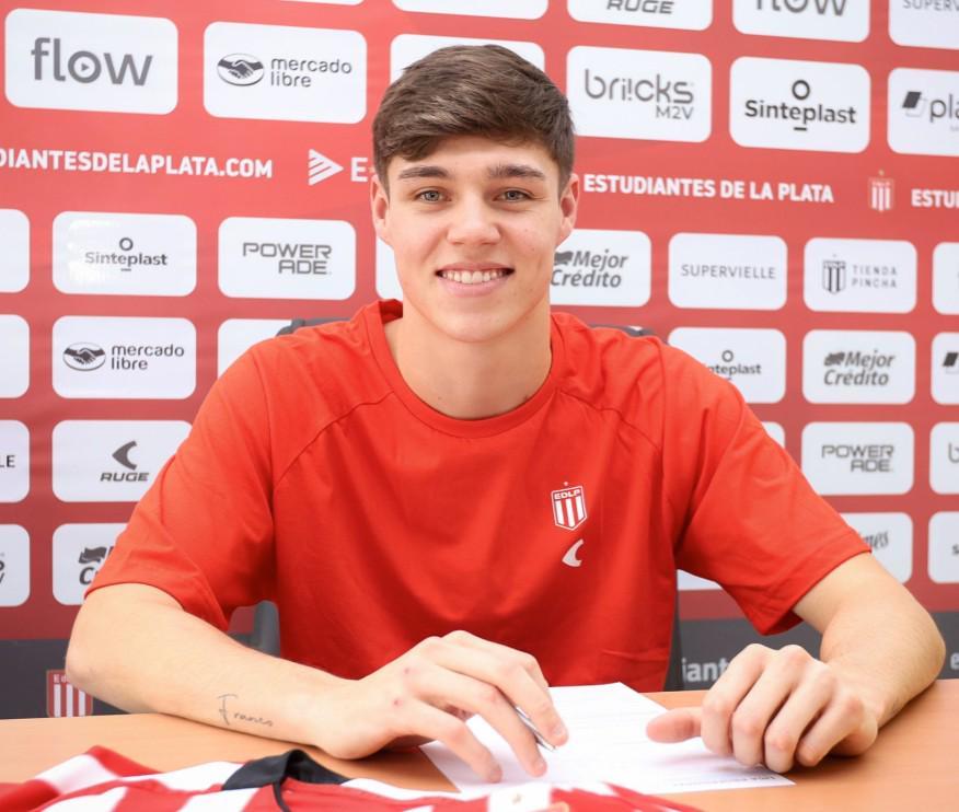 开云体育在线-国米官方:帕拉西奥斯租借至拉普拉塔大学生,协议包含买断权