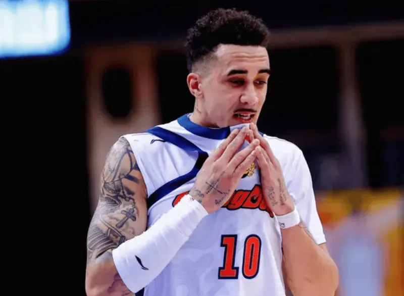 奎因全场18中6，三分6中0得到14分2篮板6助攻2抢断1盖帽